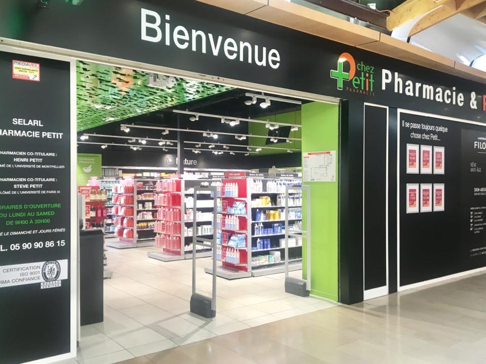 Pharmacie Petit, Guadeloupe - DUNE